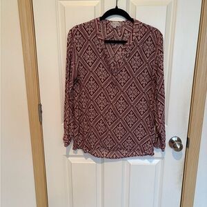 Printed V-Neck Long Sleeve Blouse in Mauve